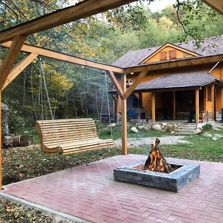 Chalet By The River Valiug Luaran gambar
